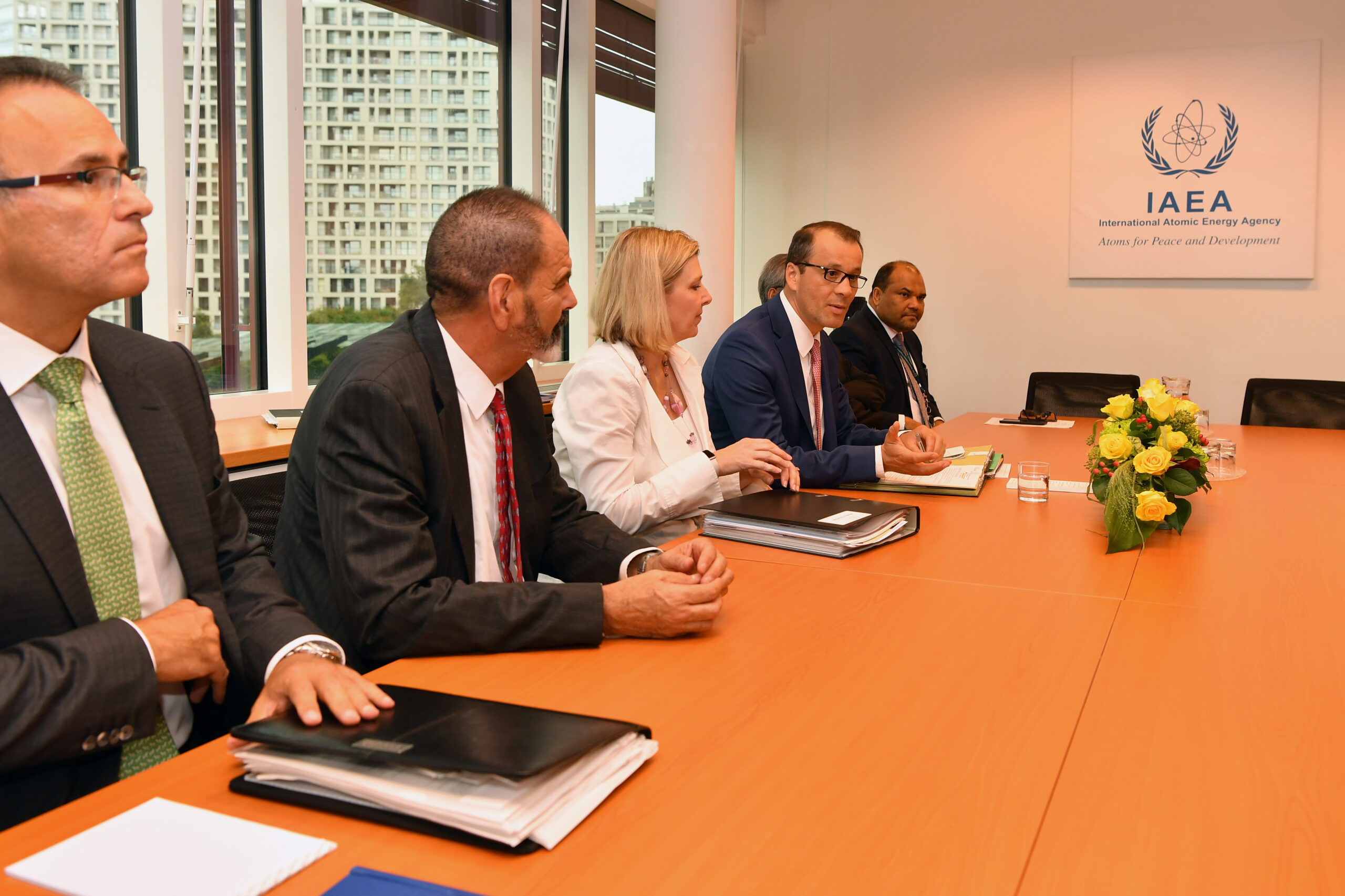 The Zero-Interest Phenomenon: This Banking System Does Not Charge Interests